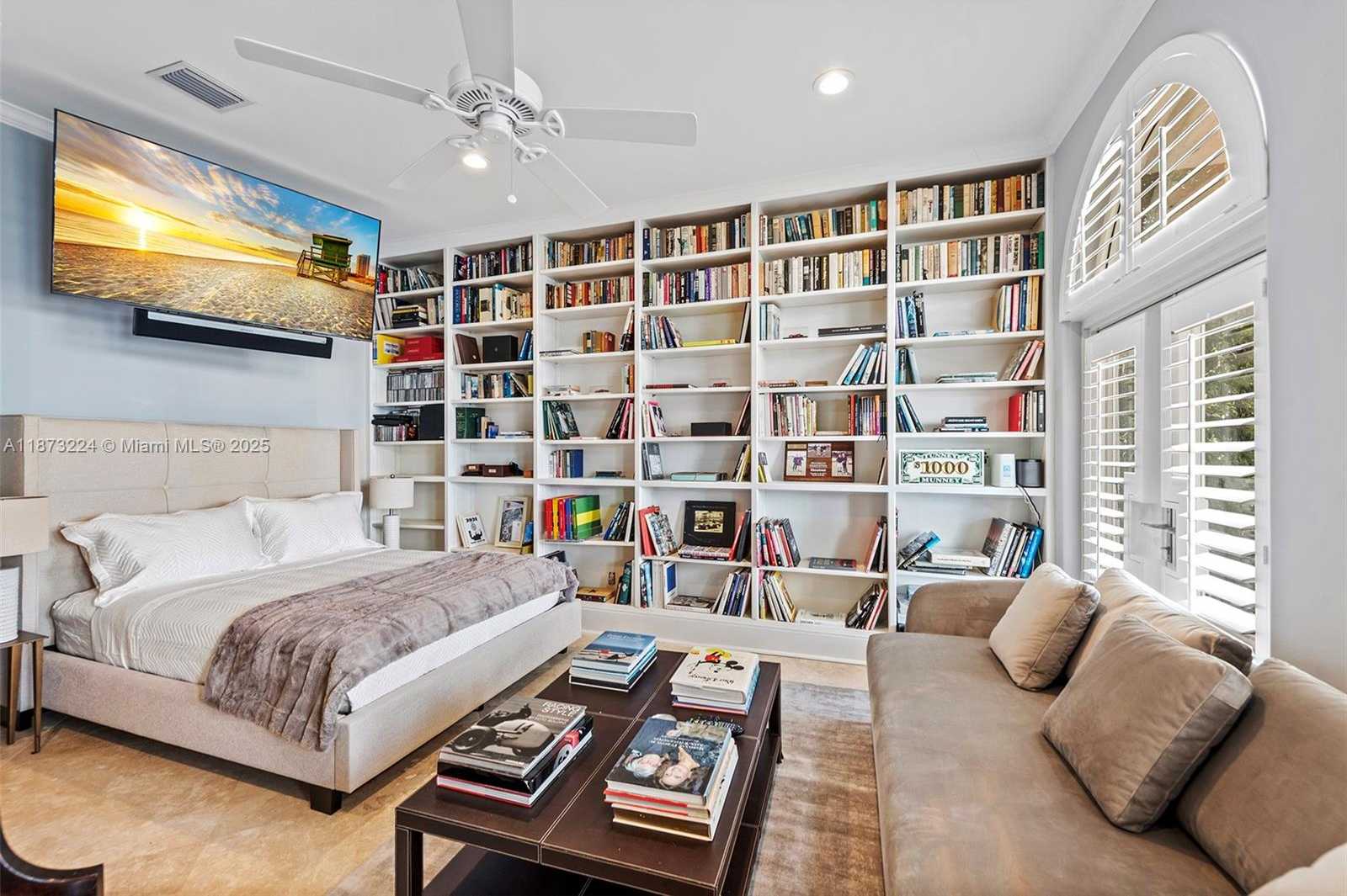 Small Image of 814 WEST DILIDO DR, Miami Beach Number 16