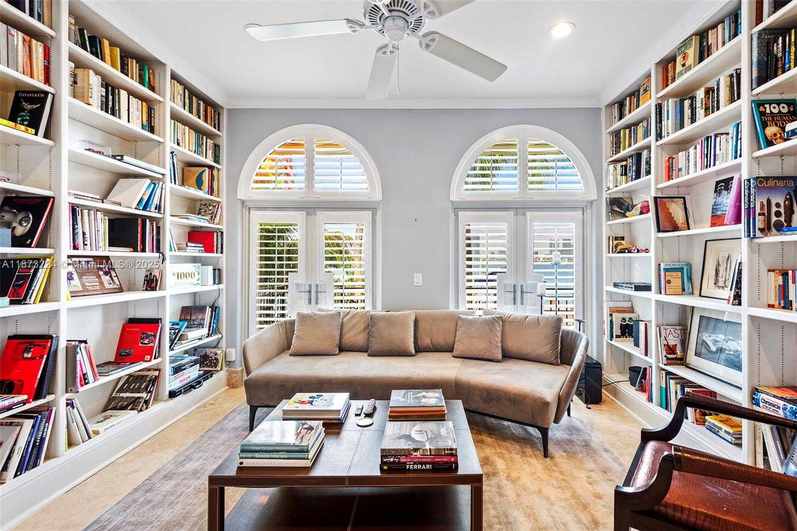 Small Image of 814 WEST DILIDO DR, Miami Beach Number 17