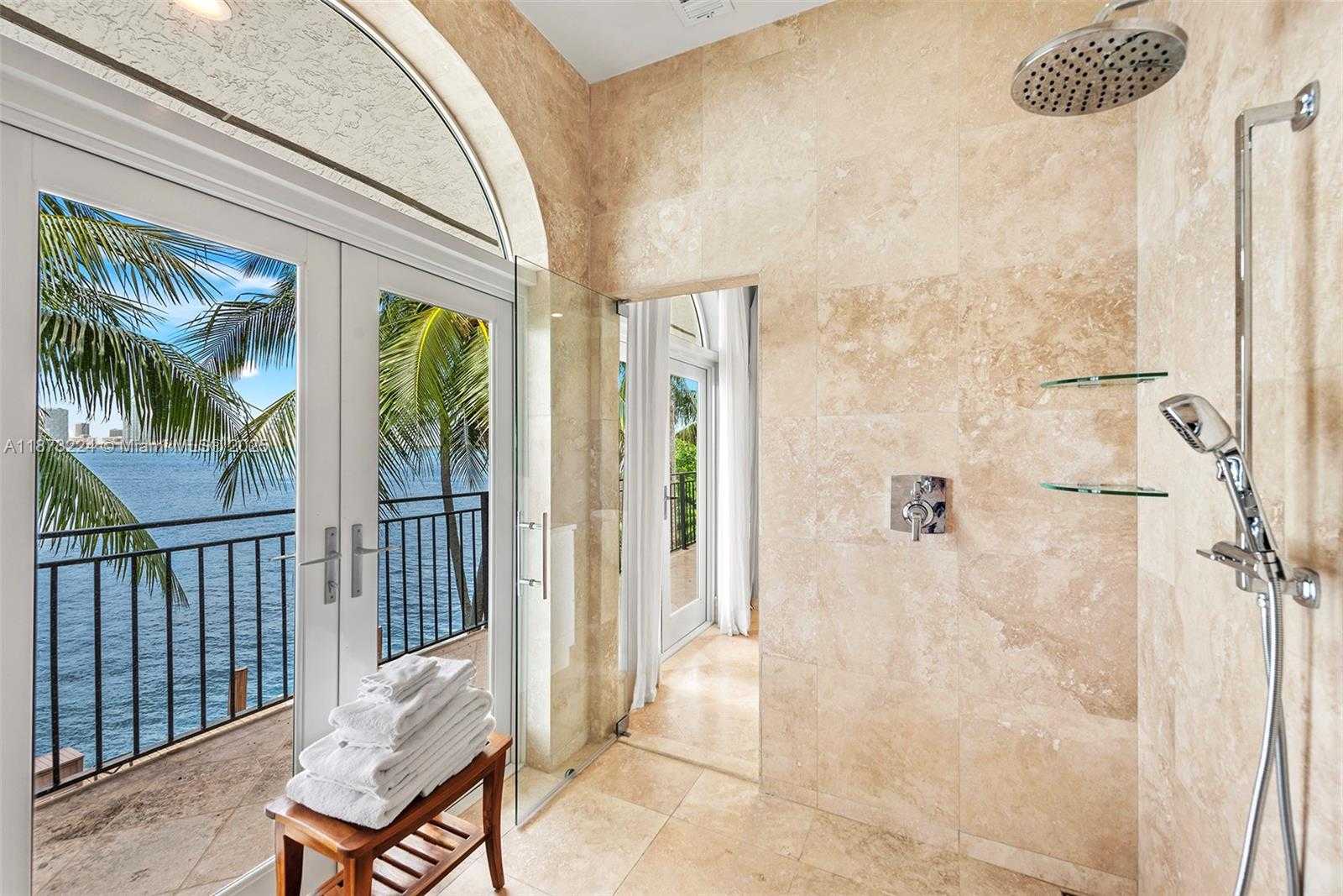 Small Image of 814 WEST DILIDO DR, Miami Beach Number 7