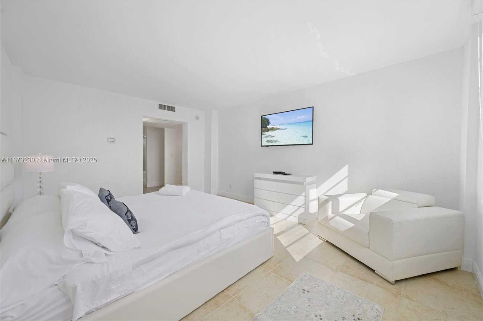 Small Image of 19370 COLLINS AVE #1601, Sunny Isles Beach Number 12