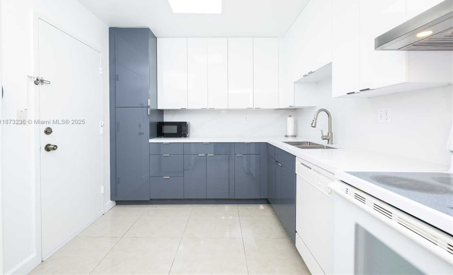 Small Image of 1833 SOUTH OCEAN DR #1007, Hallandale Beach Number 12