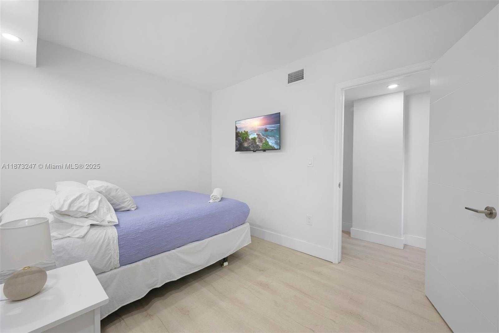 Small Image of 19370 COLLINS AVE #124, Sunny Isles Beach Number 10
