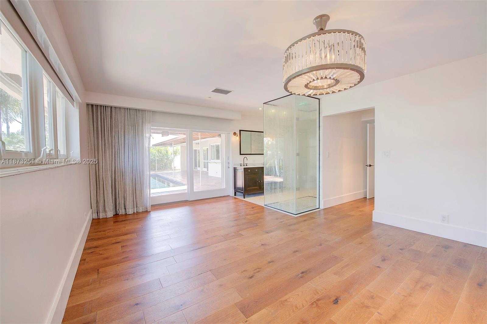 Small Image of 5240 NORTH EAST 29TH AVE, Fort Lauderdale Number 27