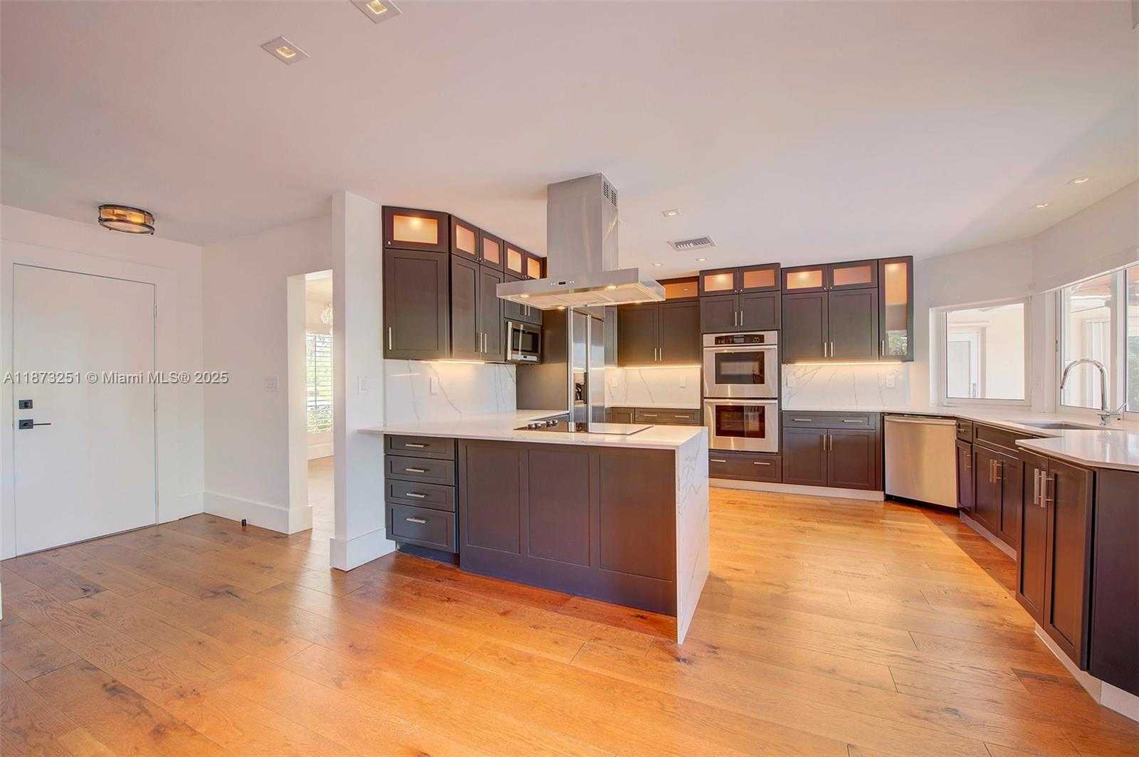 Small Image of 5240 NORTH EAST 29TH AVE, Fort Lauderdale Number 28