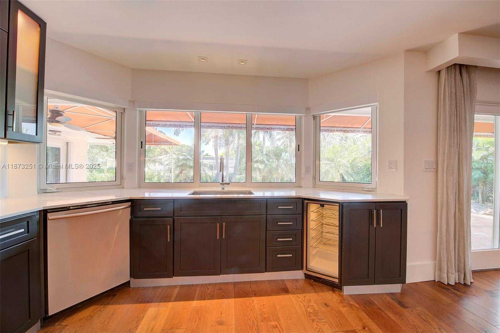 Small Image of 5240 NORTH EAST 29TH AVE, Fort Lauderdale Number 29