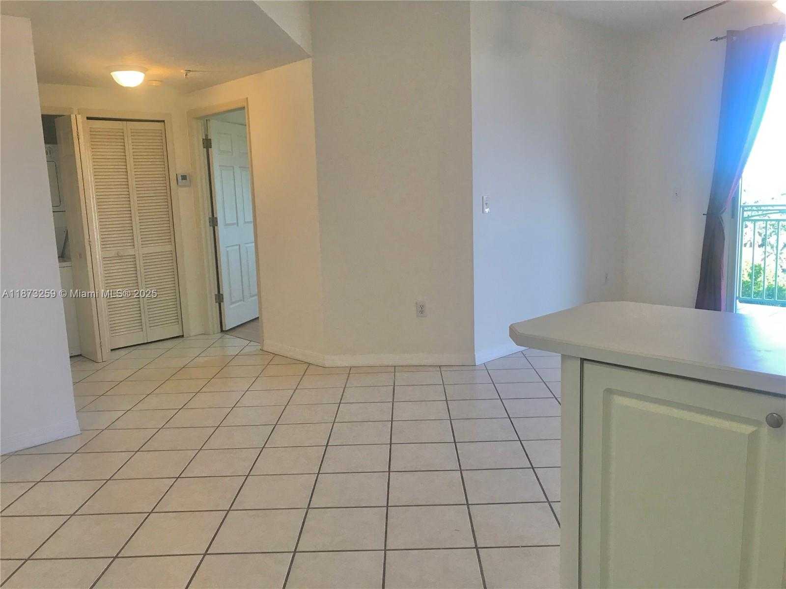 Small Image of 3500 CORAL WAY #811, Miami Number 4