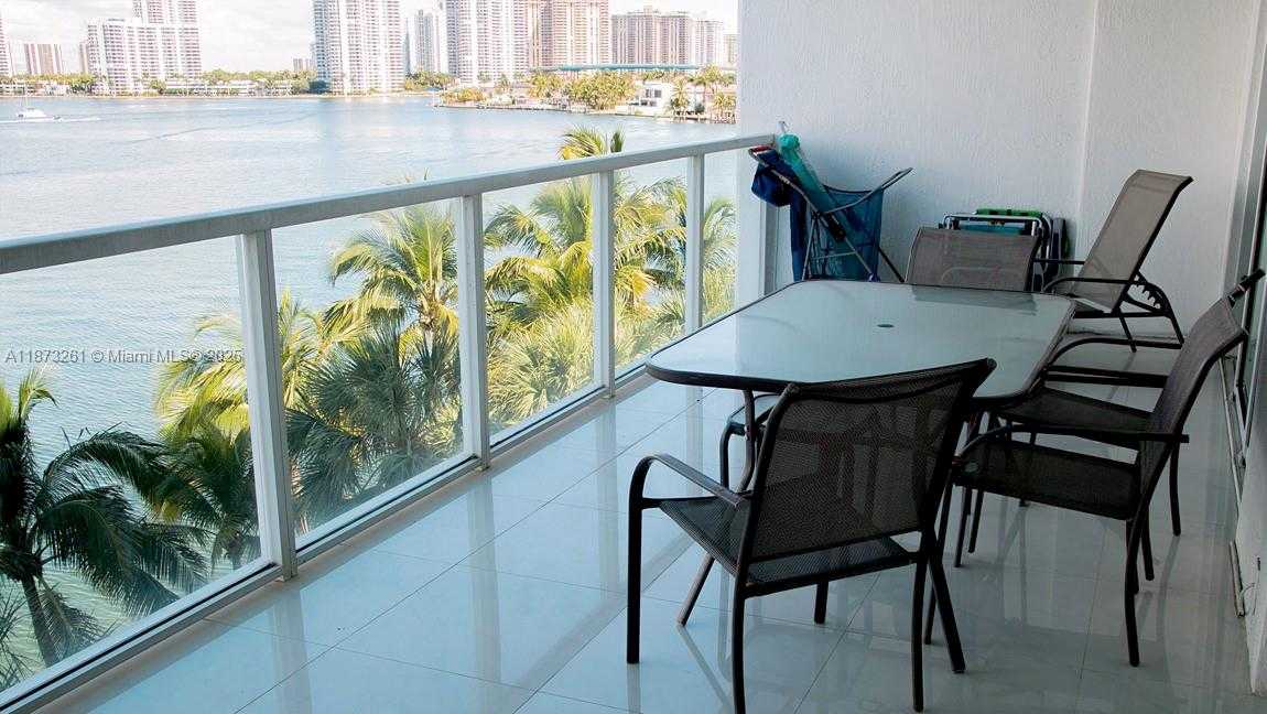 Small Image of 18100 NORTH BAY RD #509, Sunny Isles Beach Number 6