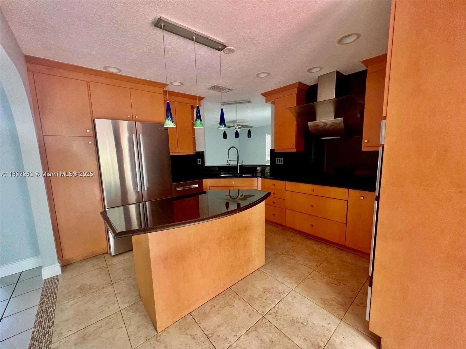 Small Image of 11034 SOUTH WEST 148TH PL, Miami Number 13