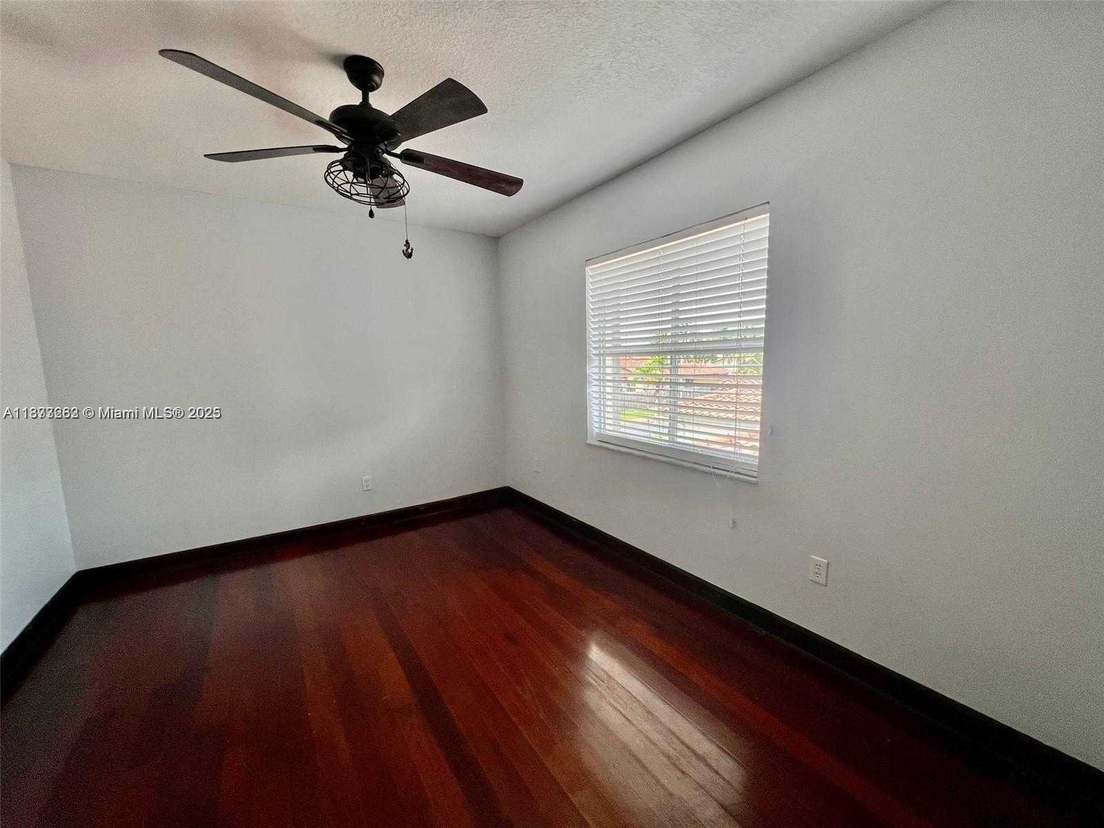 Small Image of 11034 SOUTH WEST 148TH PL, Miami Number 16