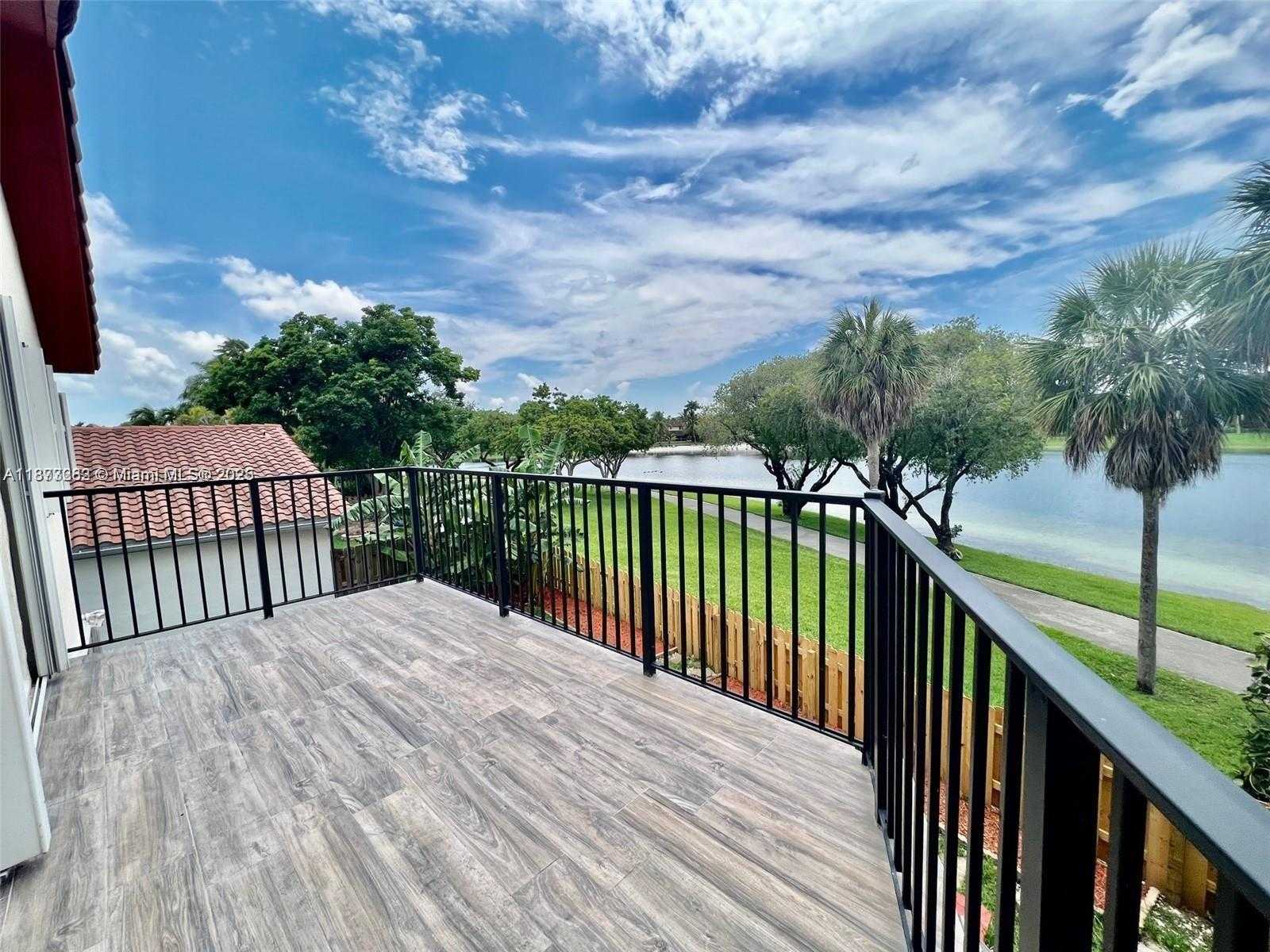 Small Image of 11034 SOUTH WEST 148TH PL, Miami Number 25