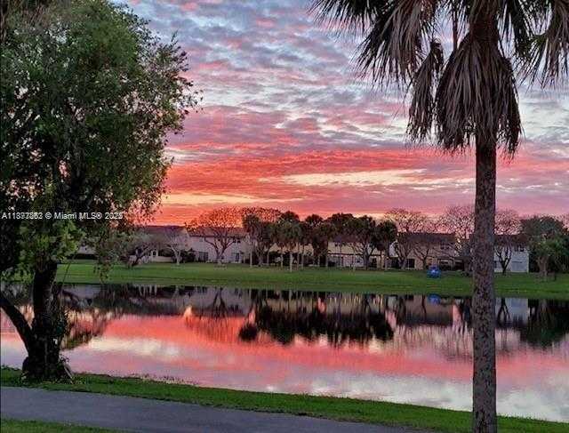 Small Image of 11034 SOUTH WEST 148TH PL, Miami Number 32