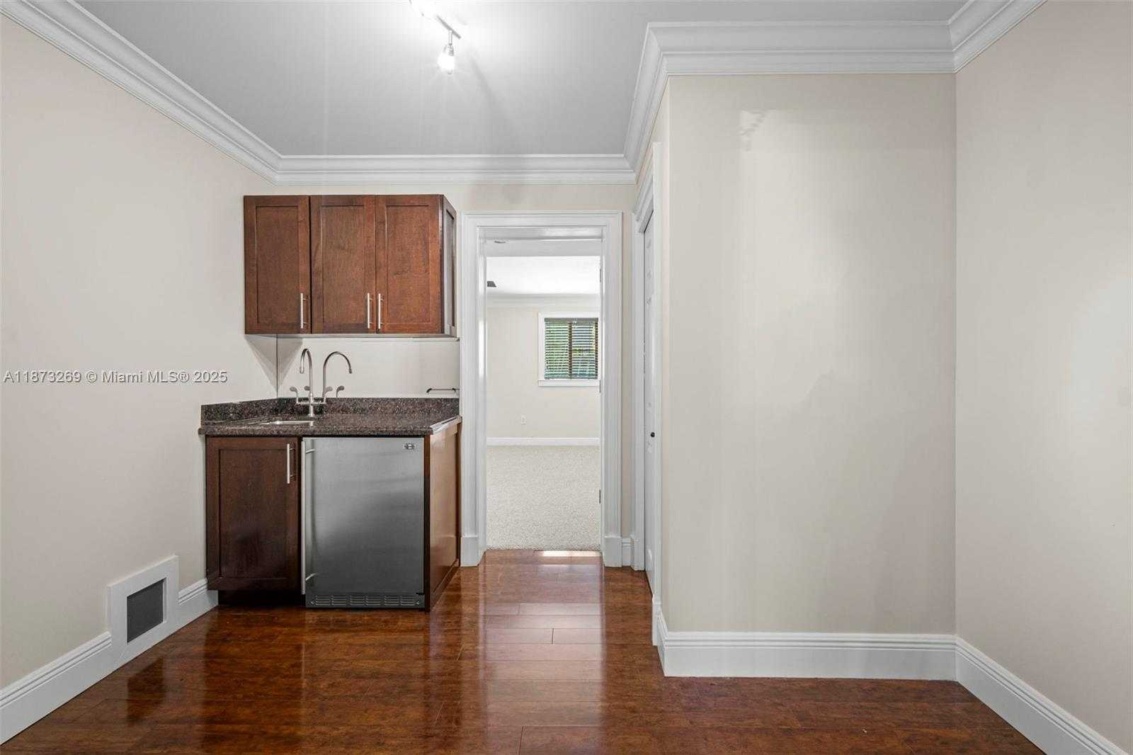 Small Image of 8260 SOUTH WEST 95TH ST, Miami Number 17