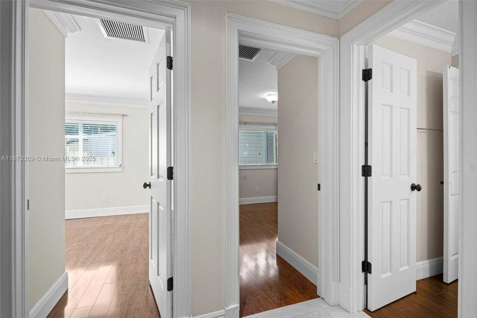Small Image of 8260 SOUTH WEST 95TH ST, Miami Number 27