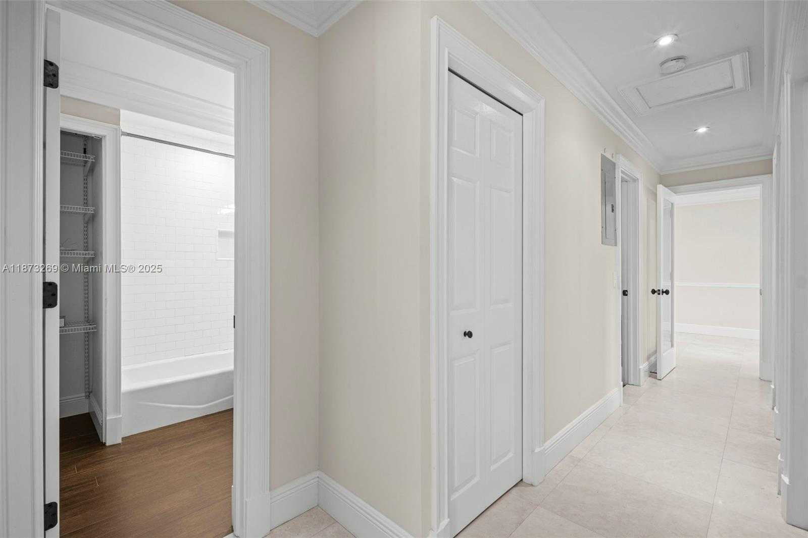Small Image of 8260 SOUTH WEST 95TH ST, Miami Number 28