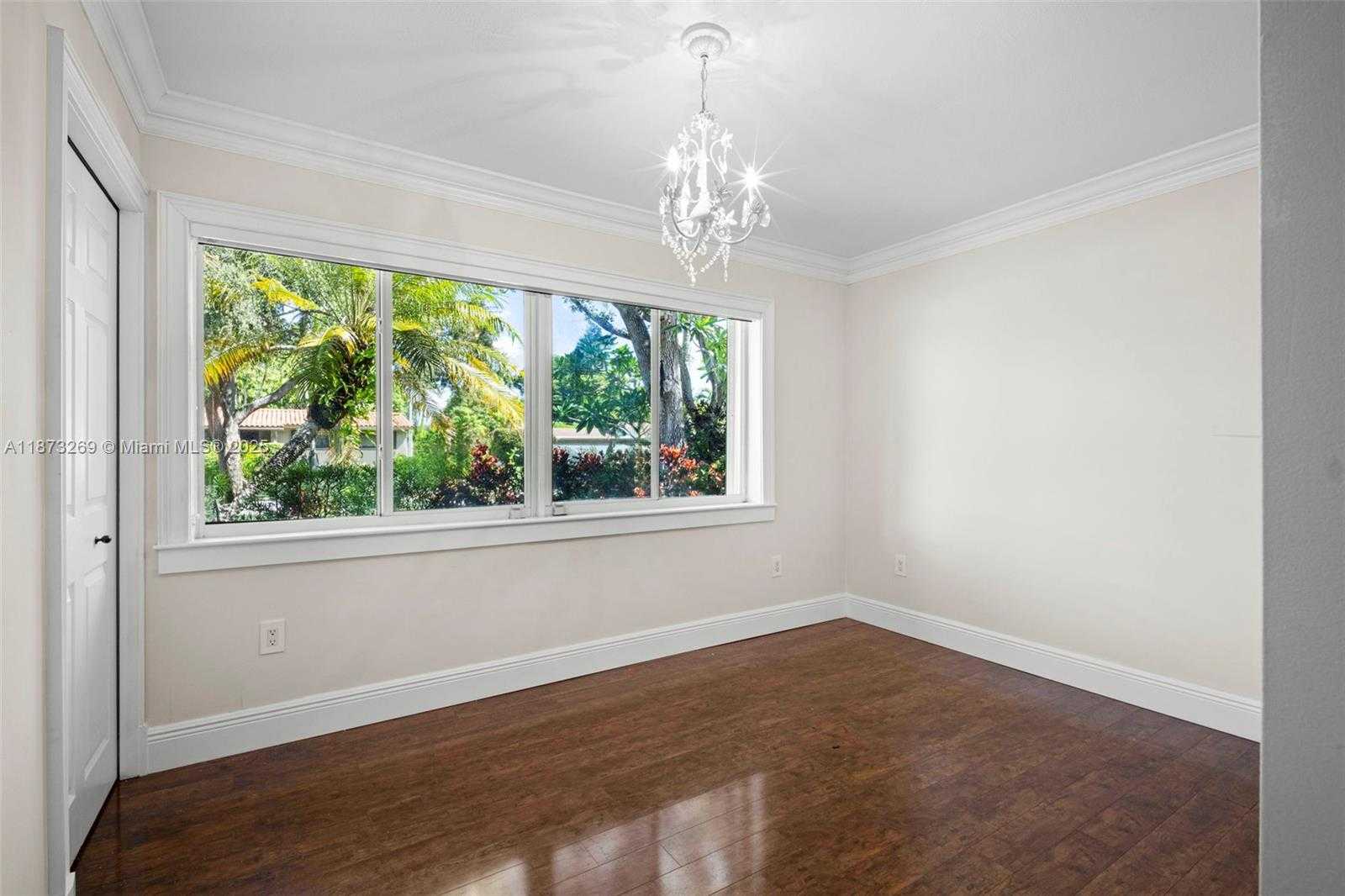 Small Image of 8260 SOUTH WEST 95TH ST, Miami Number 30