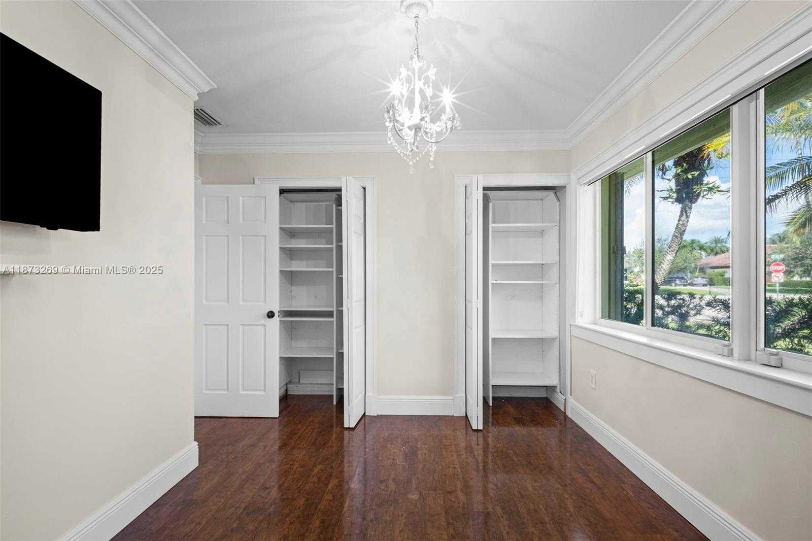 Small Image of 8260 SOUTH WEST 95TH ST, Miami Number 31