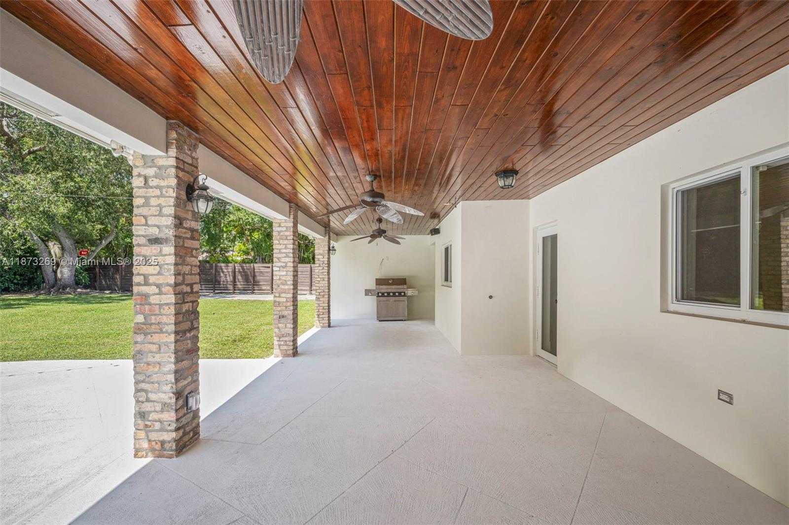 Small Image of 8260 SOUTH WEST 95TH ST, Miami Number 36