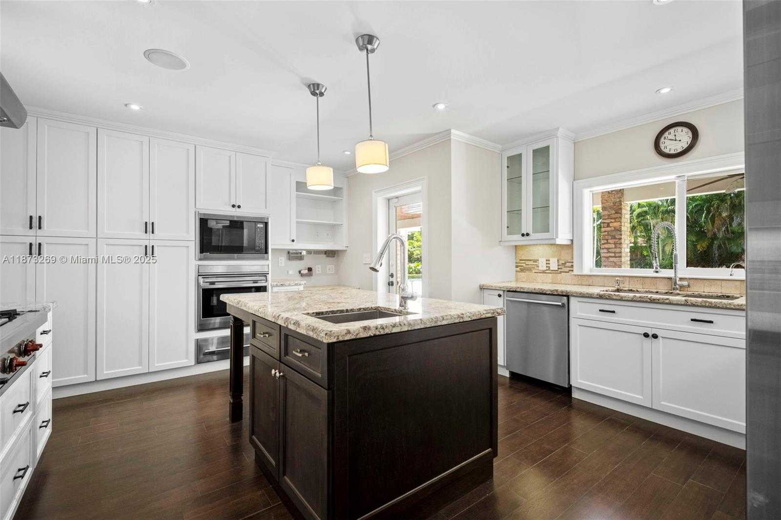 Small Image of 8260 SOUTH WEST 95TH ST, Miami Number 8