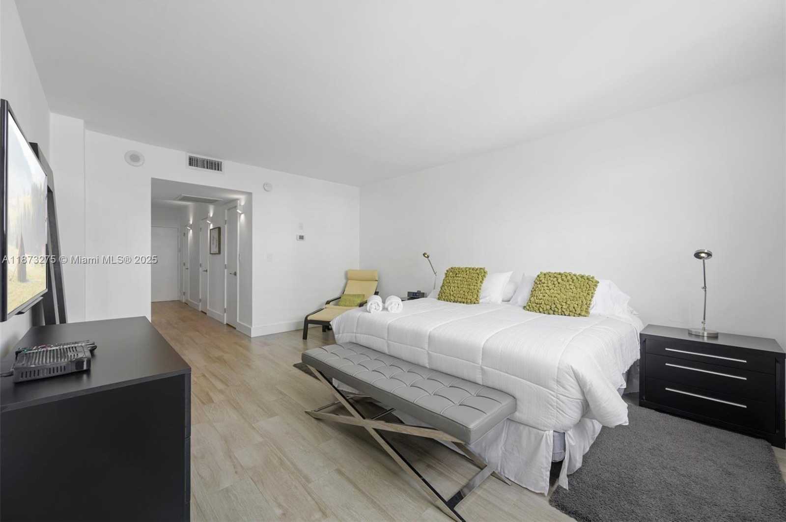 Small Image of 19370 COLLINS AVE #402, Sunny Isles Beach Number 11