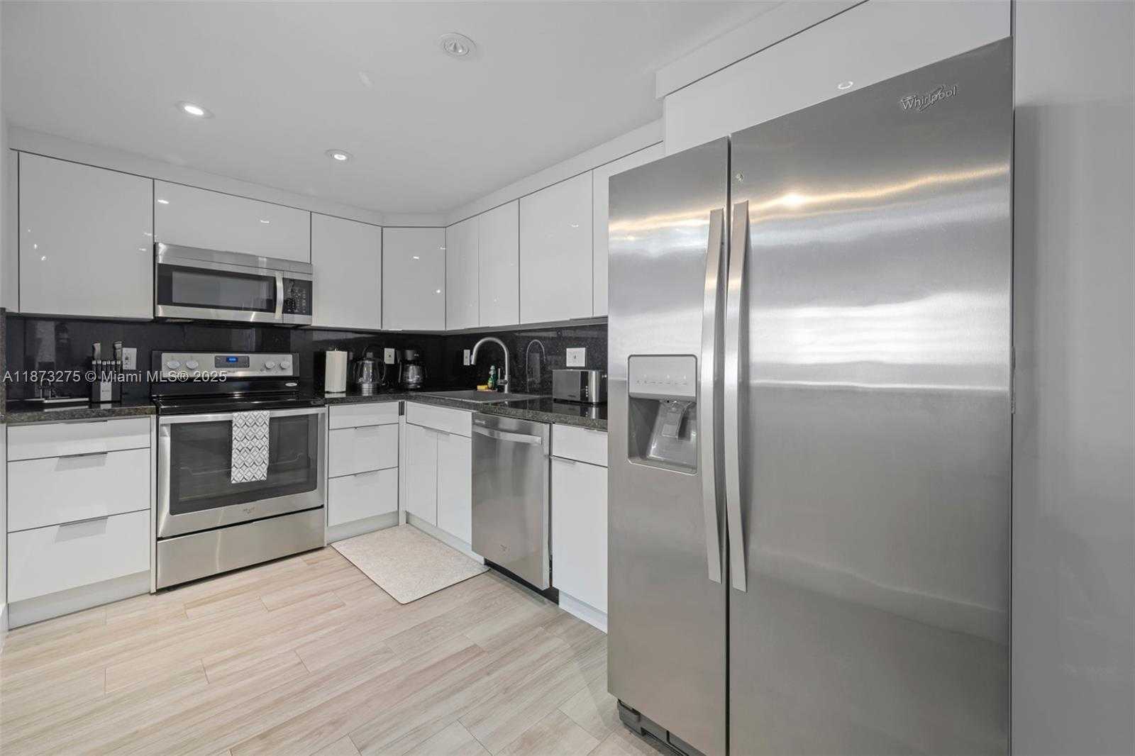 Small Image of 19370 COLLINS AVE #402, Sunny Isles Beach Number 8
