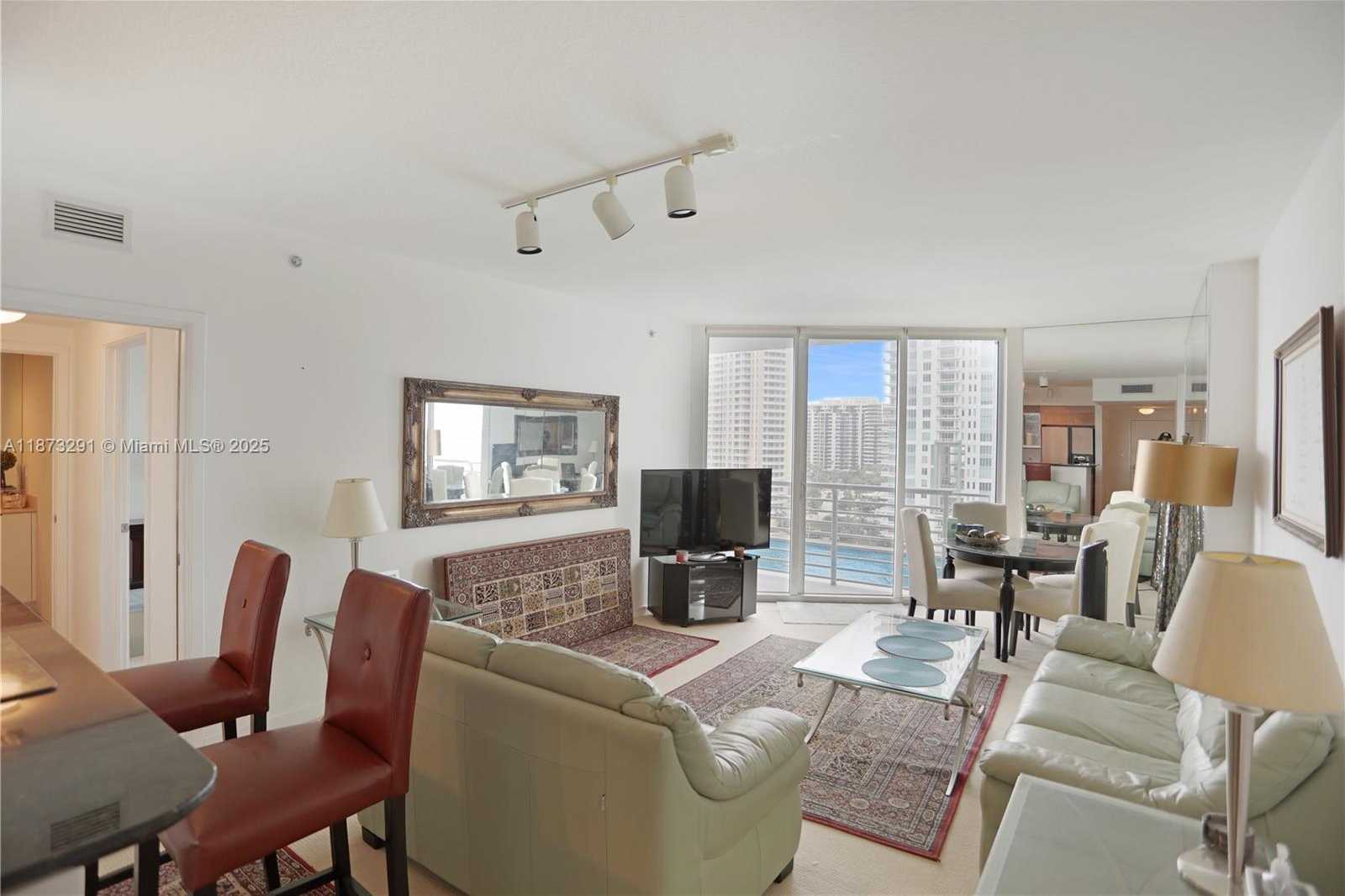 Small Image of 325 SOUTH BISCAYNE BLVD #1217, Miami Number 12
