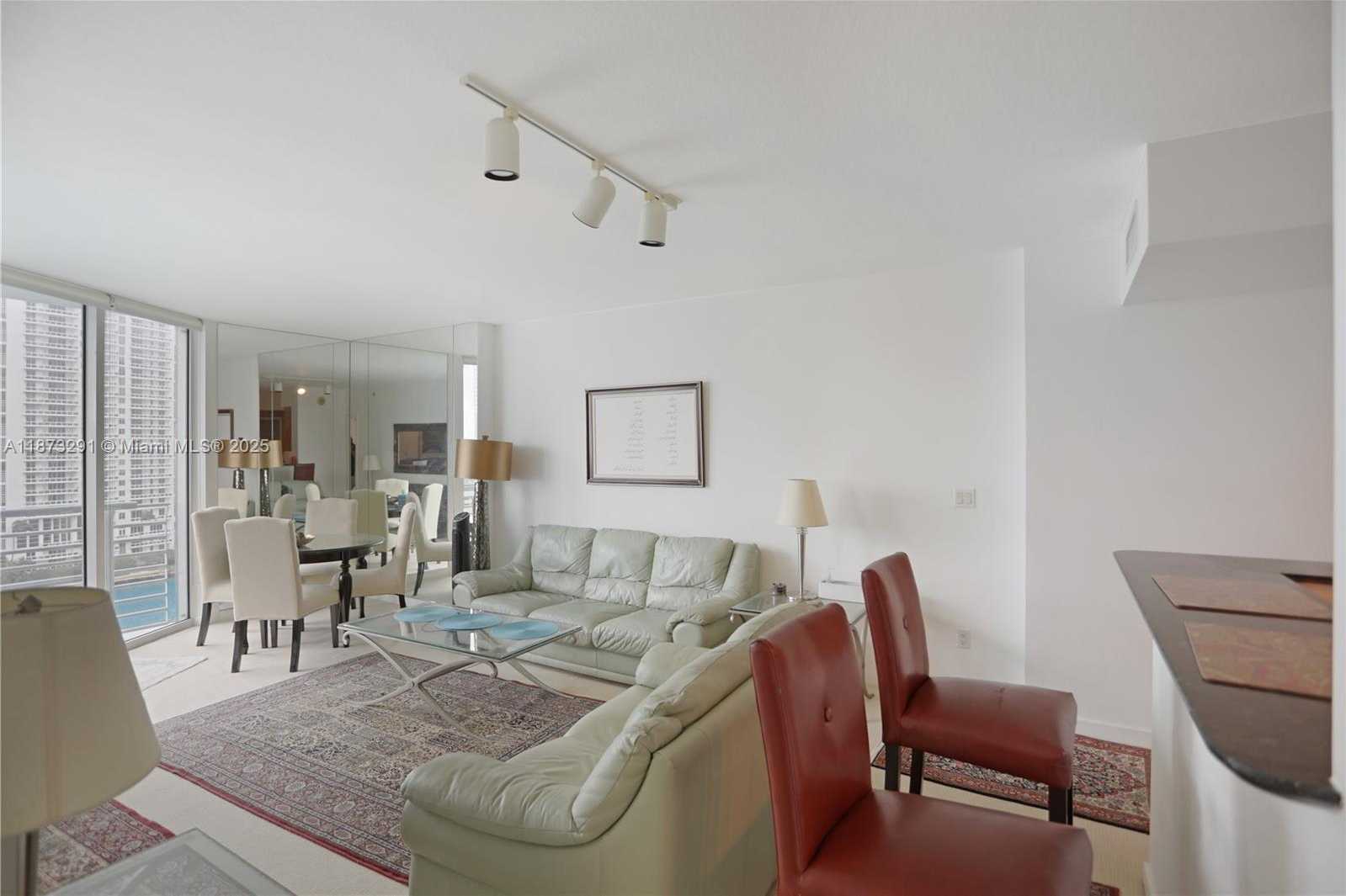 Small Image of 325 SOUTH BISCAYNE BLVD #1217, Miami Number 16