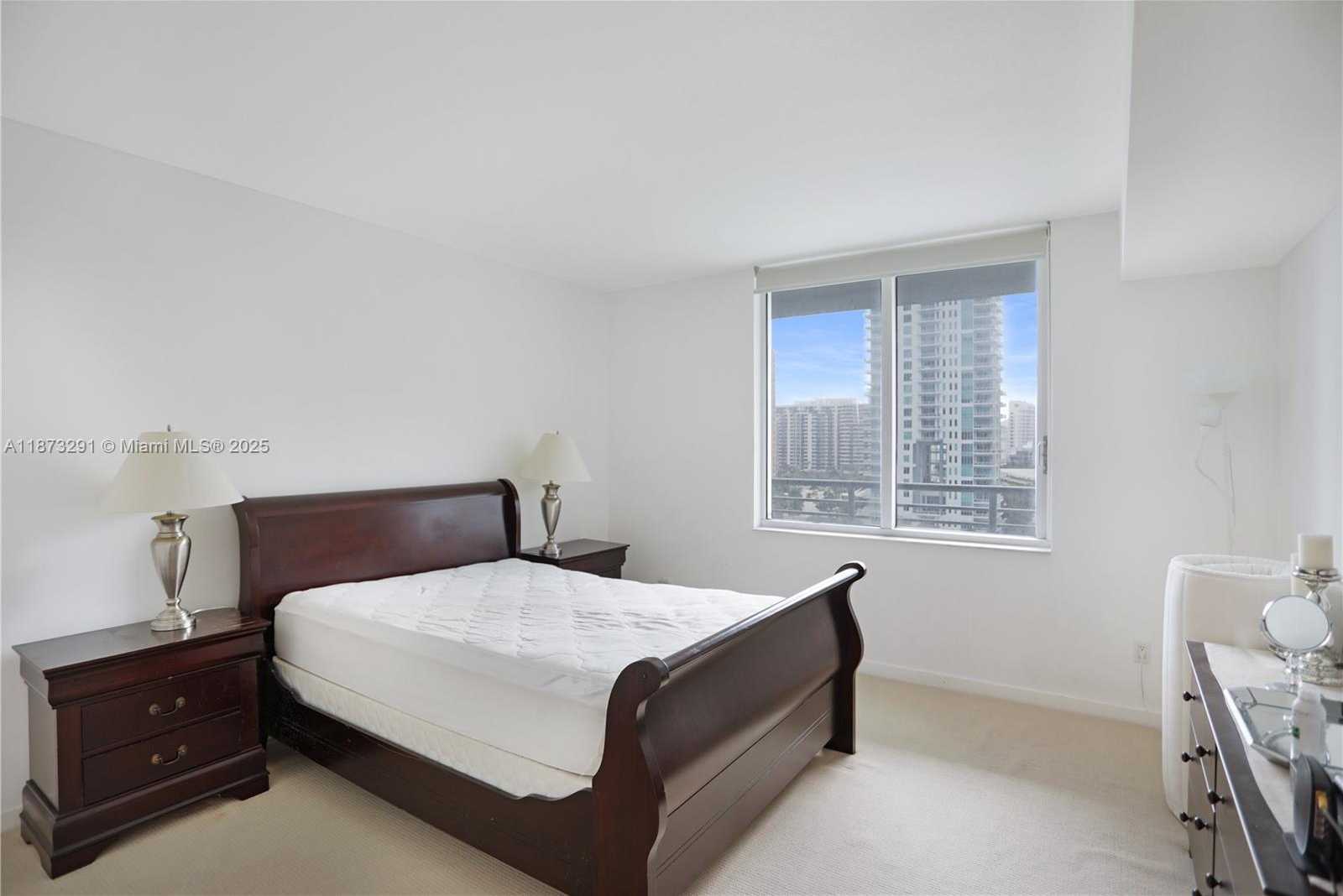 Small Image of 325 SOUTH BISCAYNE BLVD #1217, Miami Number 20