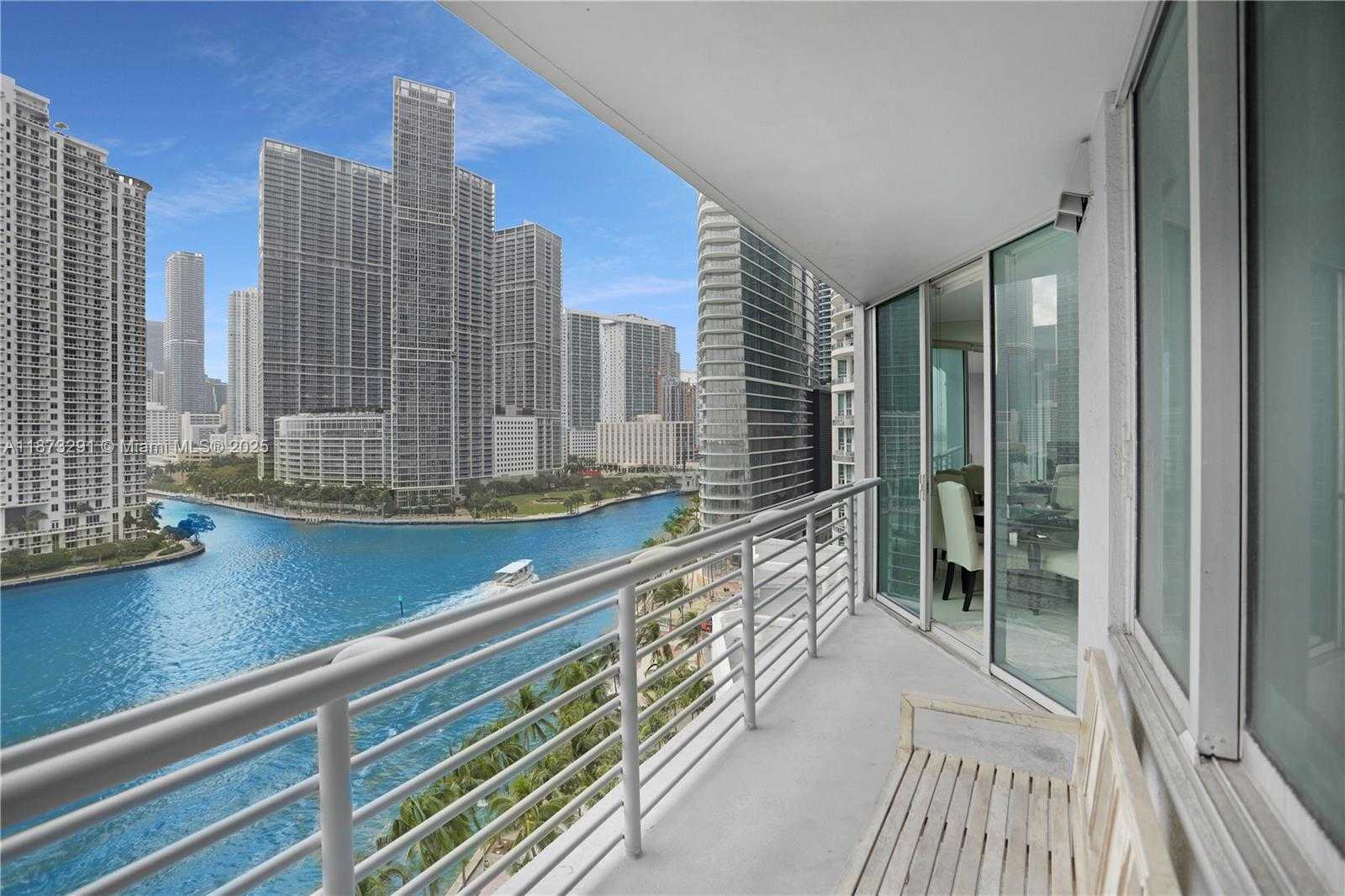 Small Image of 325 SOUTH BISCAYNE BLVD #1217, Miami Number 3