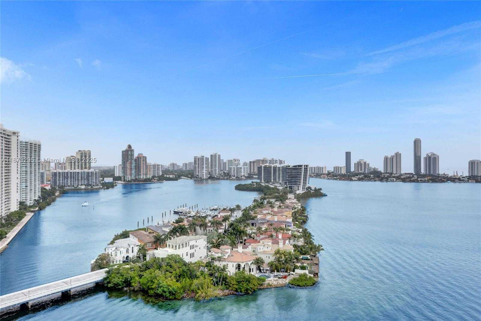 Small Image of 3000 ISLAND BLVD #2004, Aventura Number 16