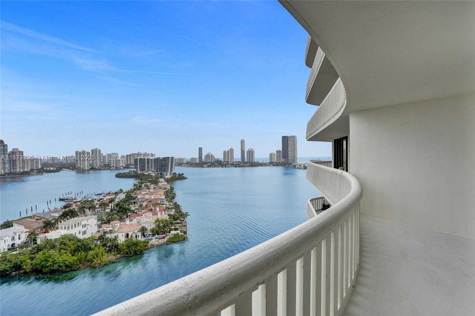 Small Image of 3000 ISLAND BLVD #2004, Aventura Number 17