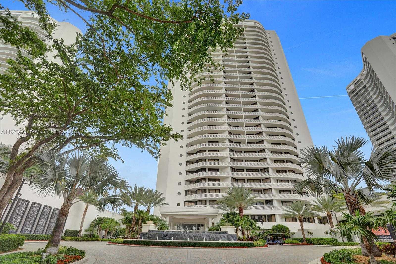 Small Image of 3000 ISLAND BLVD #2004, Aventura Number 18