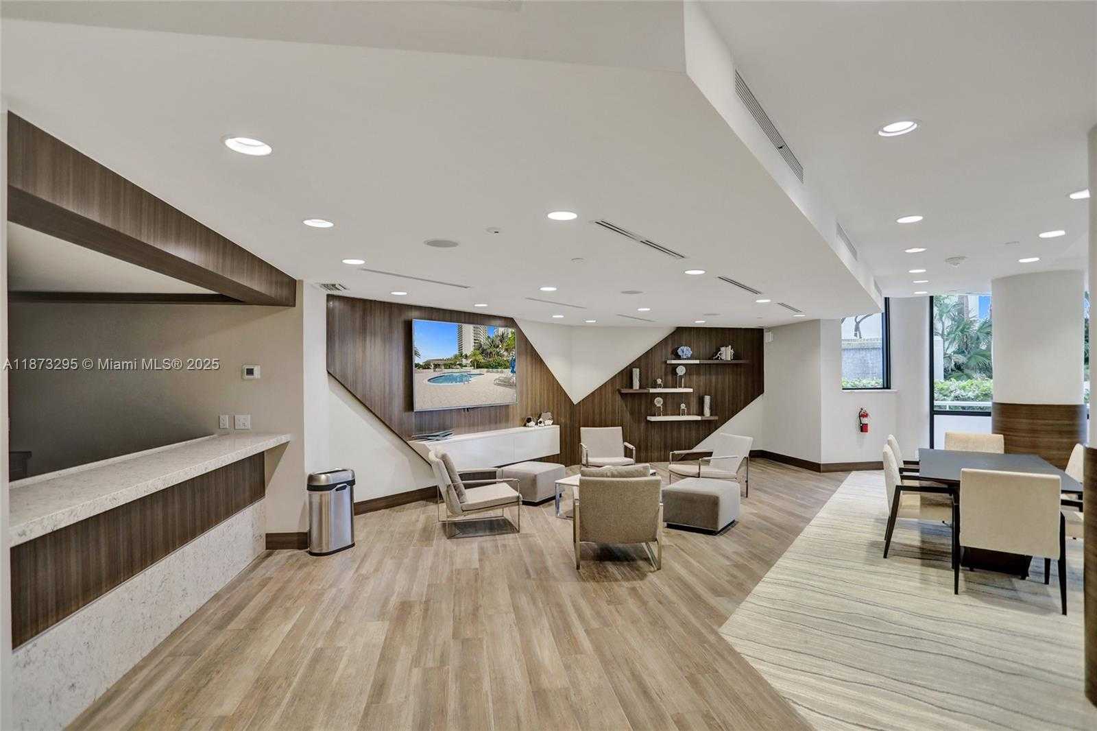 Small Image of 3000 ISLAND BLVD #2004, Aventura Number 24