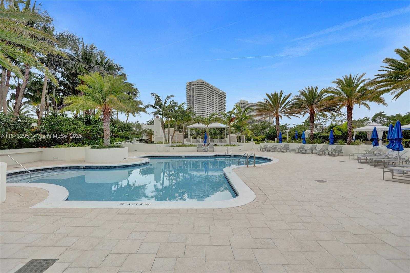 Small Image of 3000 ISLAND BLVD #2004, Aventura Number 35
