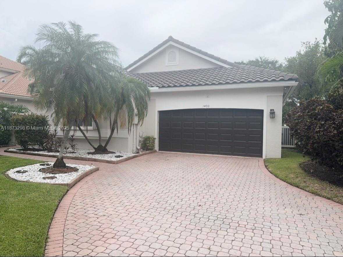 Small Image of 1400 WEST LACOSTA DR W, Pembroke Pines Number 2