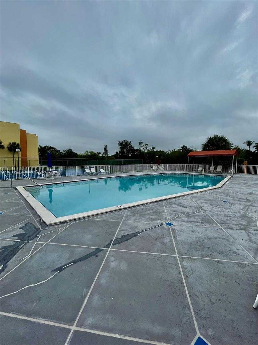 Small Image of 7000 NORTH WEST 186TH ST #4-121, Hialeah Number 24