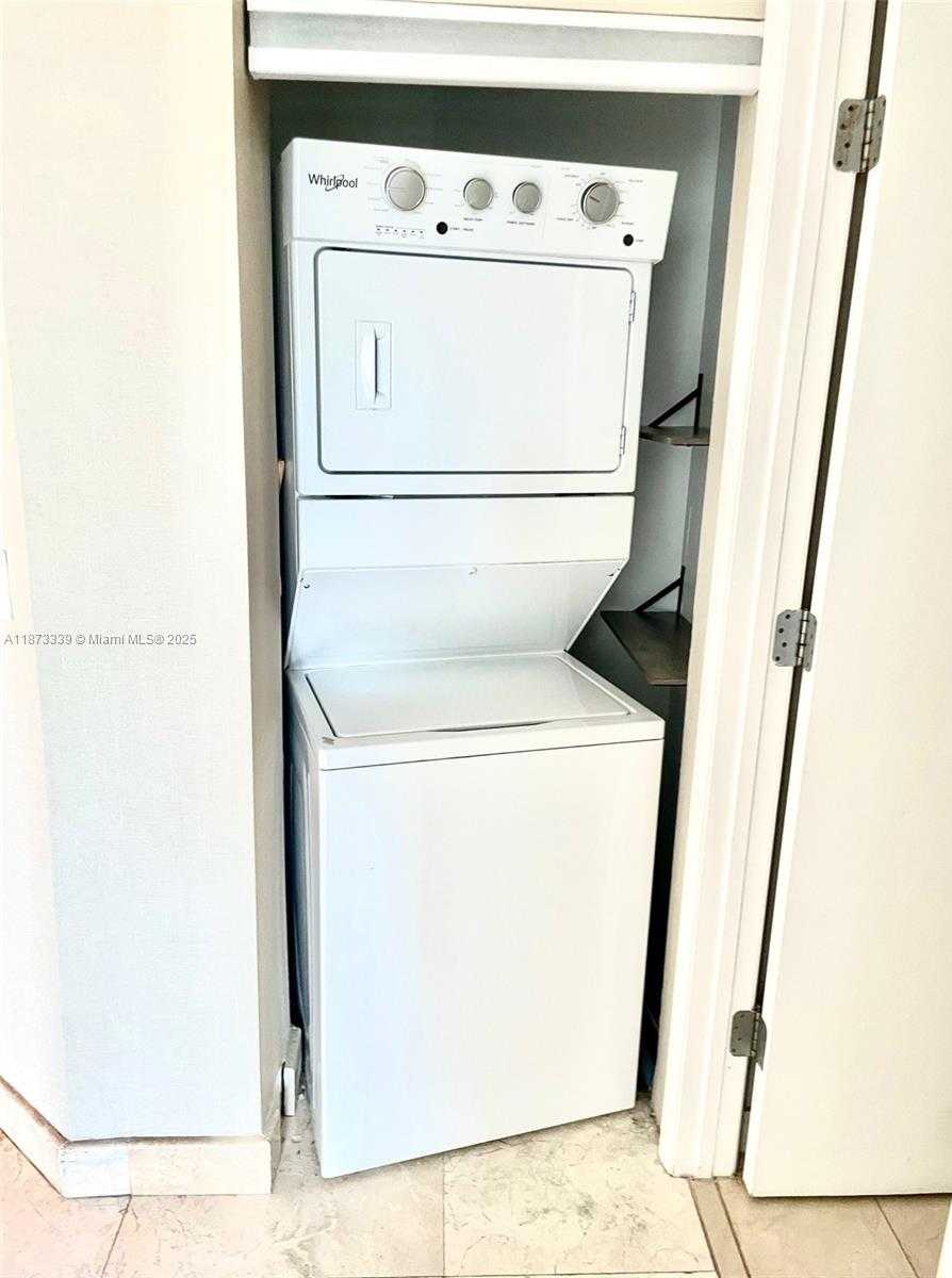 Small Image of 3131 NORTH EAST 188TH ST #1-702, Aventura Number 24
