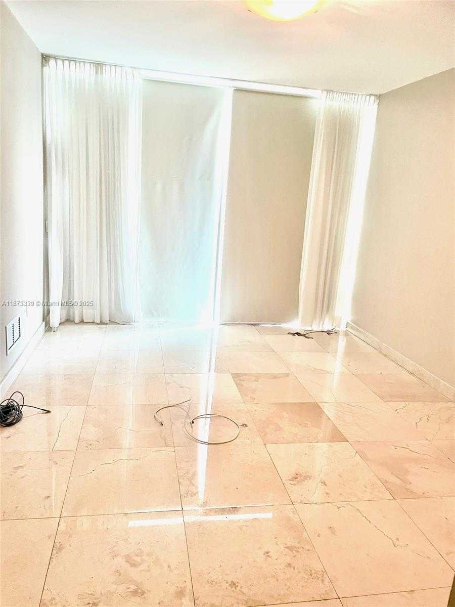 Small Image of 3131 NORTH EAST 188TH ST #1-702, Aventura Number 28