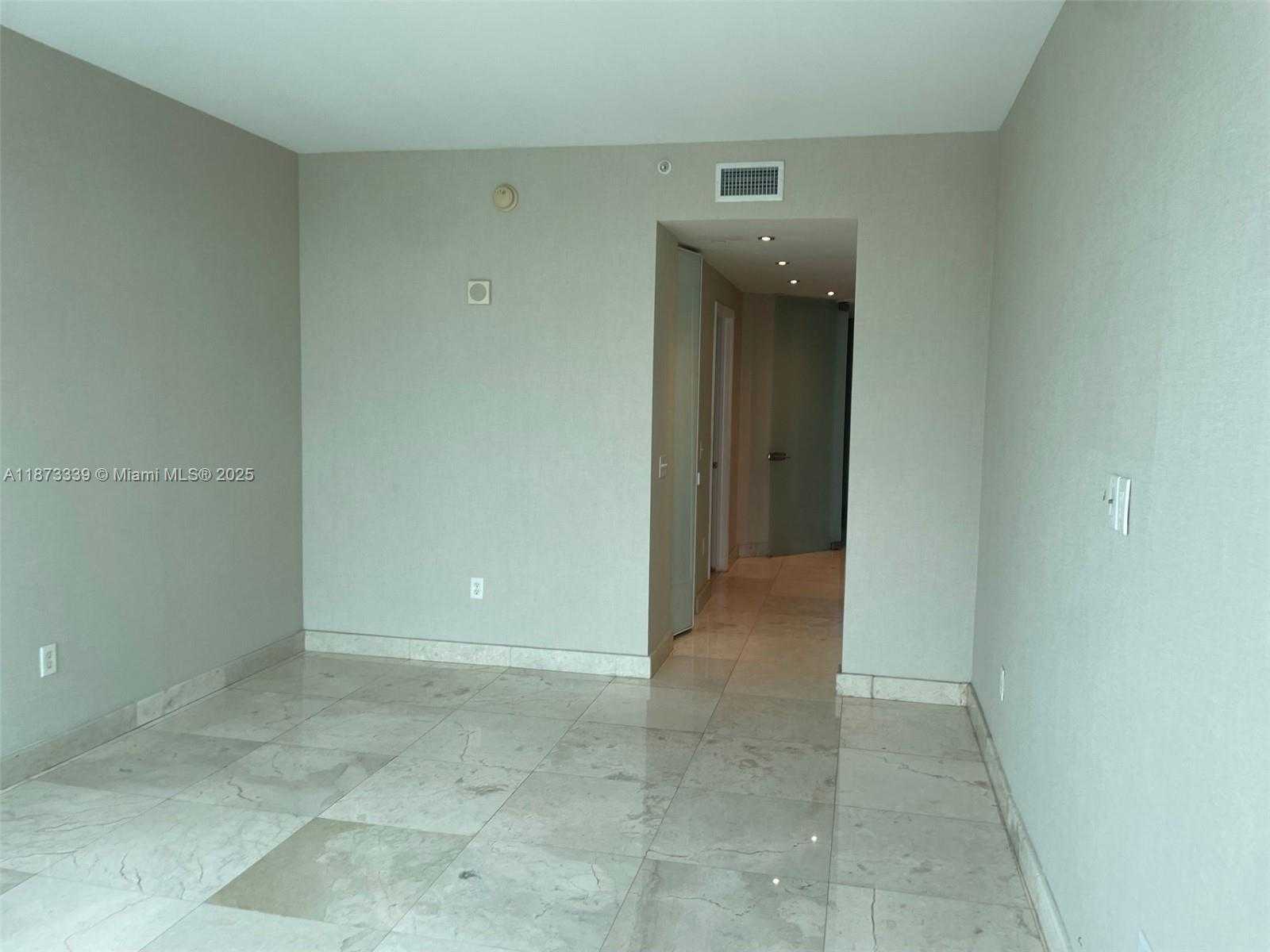 Small Image of 3131 NORTH EAST 188TH ST #1-702, Aventura Number 34