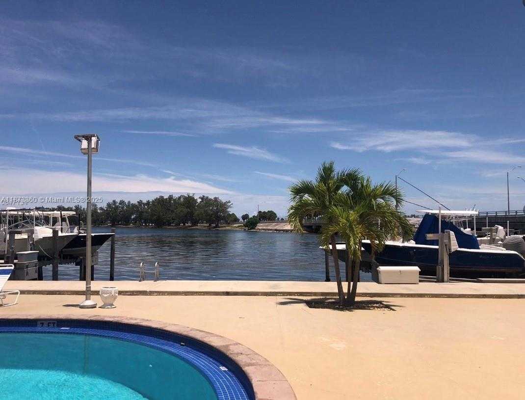 Small Image of 150 SOUTH EAST 25TH RD #9E, Miami Number 14