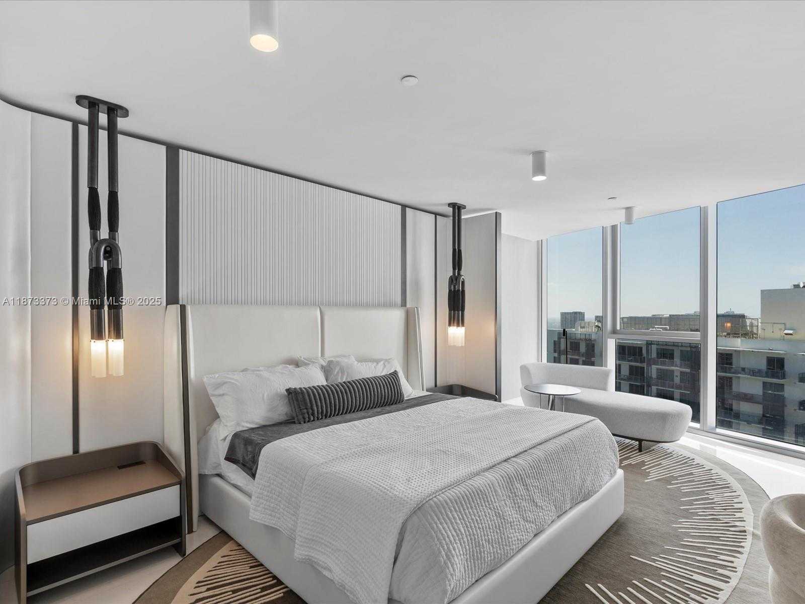 Small Image of 300 BISCAYNE BOULEVARD WAY #4502E, Miami Number 14