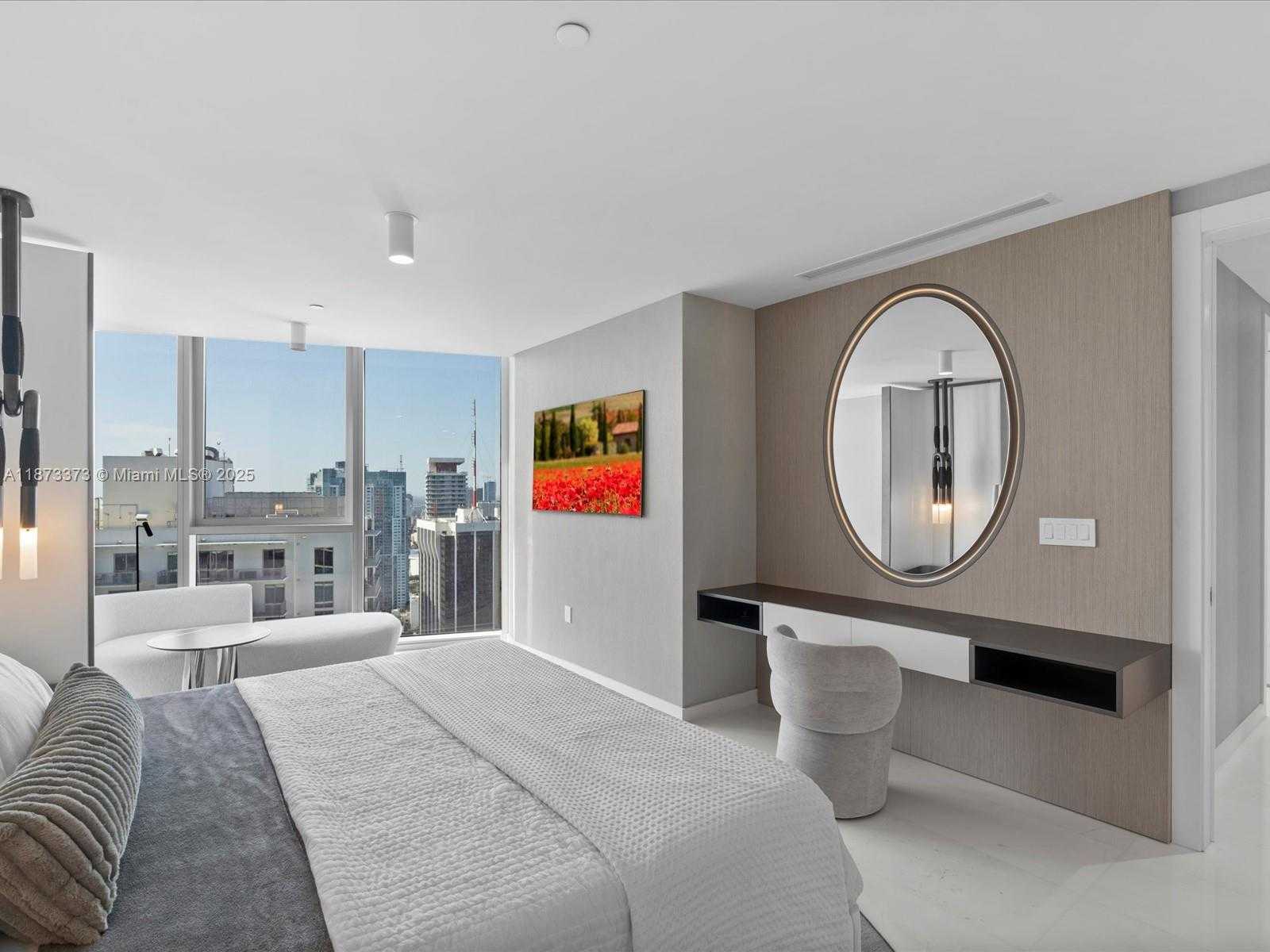 Small Image of 300 BISCAYNE BOULEVARD WAY #4502E, Miami Number 16