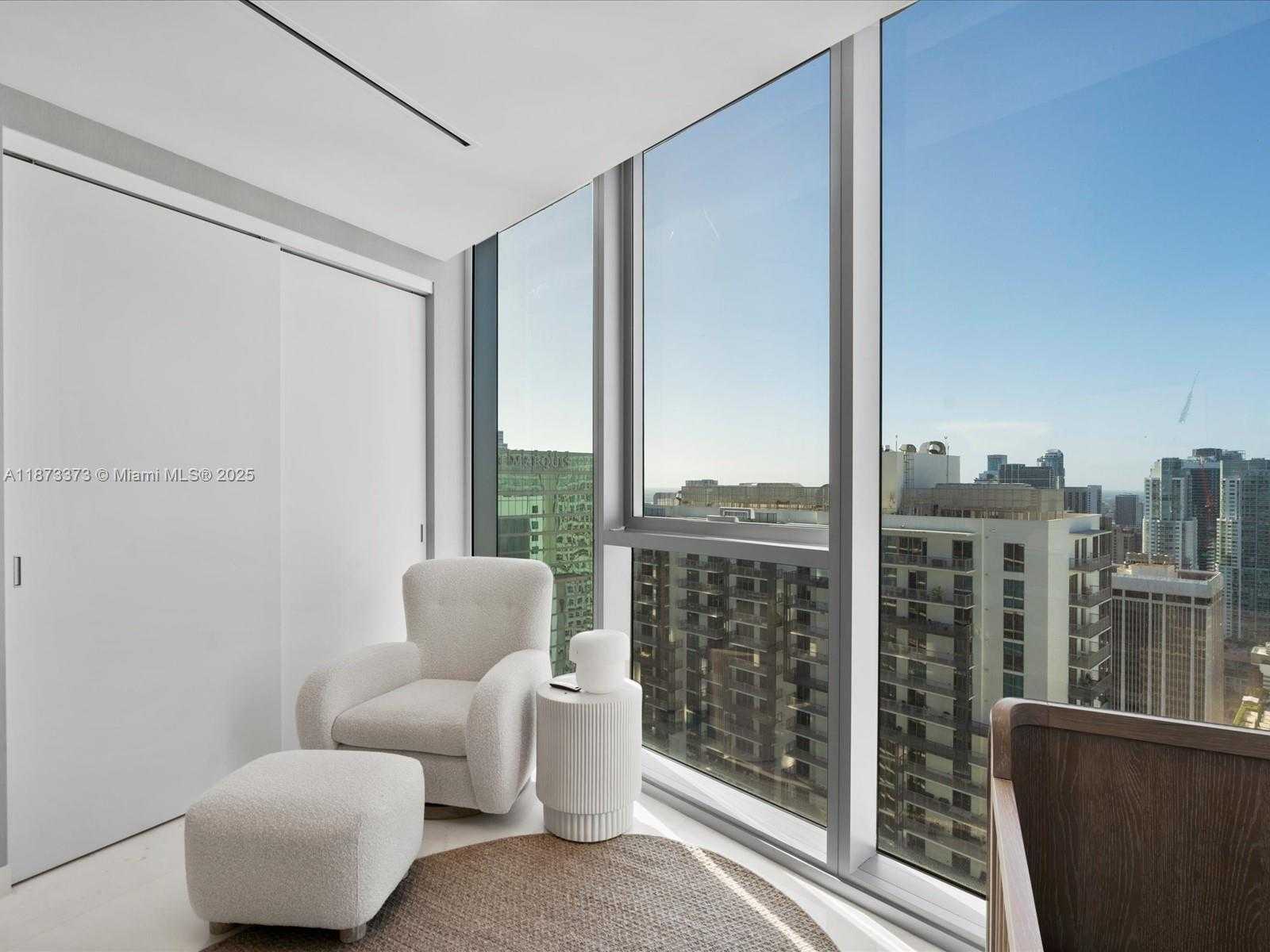 Small Image of 300 BISCAYNE BOULEVARD WAY #4502E, Miami Number 24