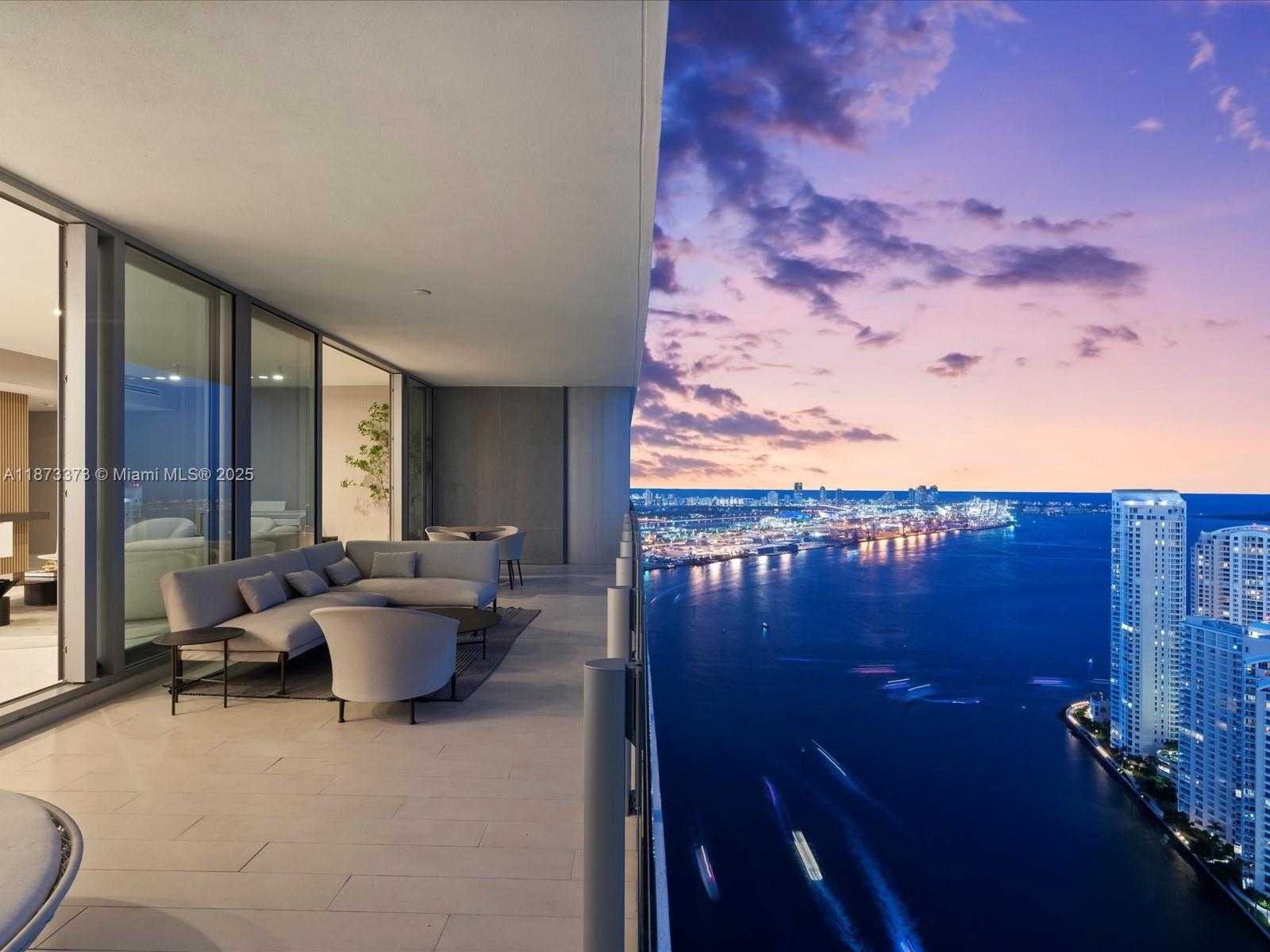 Small Image of 300 BISCAYNE BOULEVARD WAY #4502E, Miami Number 31