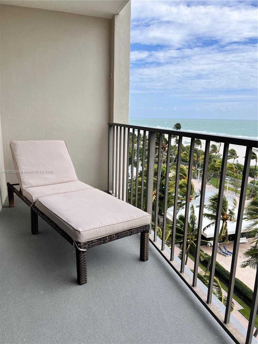 Small Image of 2625 COLLINS AVE #804, Miami Beach Number 10