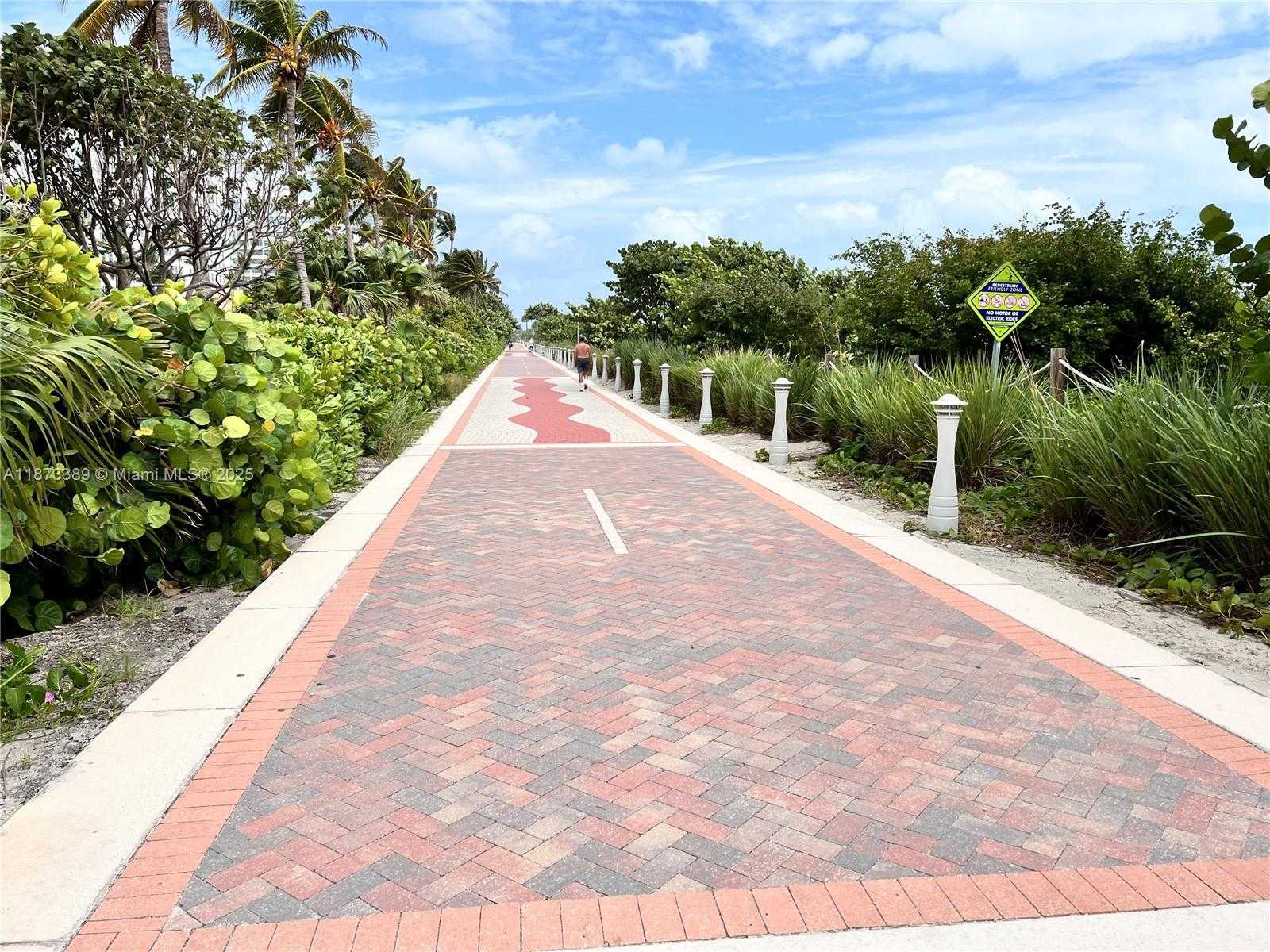 Small Image of 2625 COLLINS AVE #804, Miami Beach Number 21