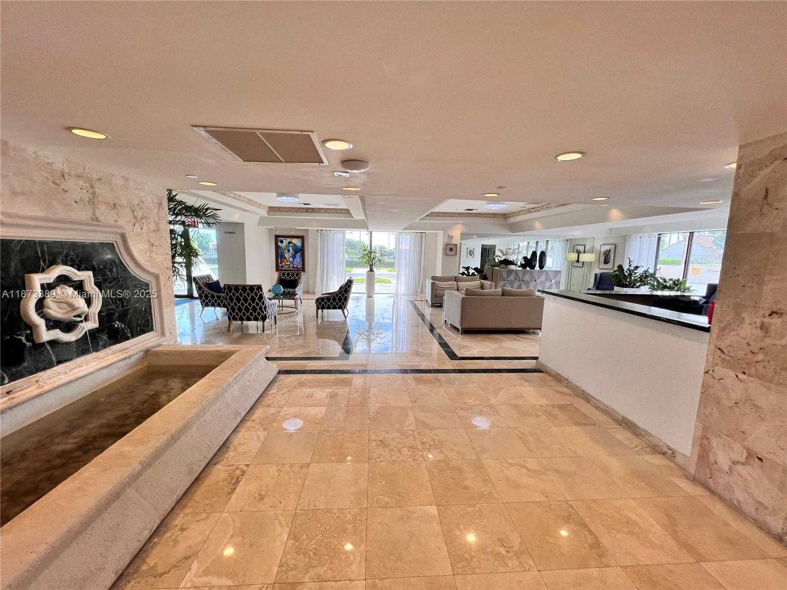 Small Image of 2625 COLLINS AVE #804, Miami Beach Number 25
