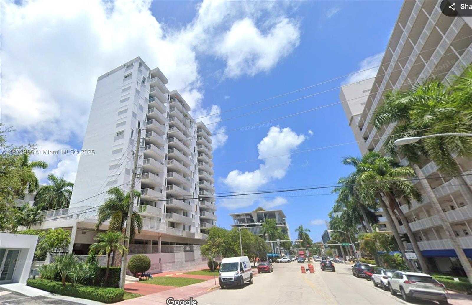 Small Image of 1331 LINCOLN RD #402, Miami Beach Number 20