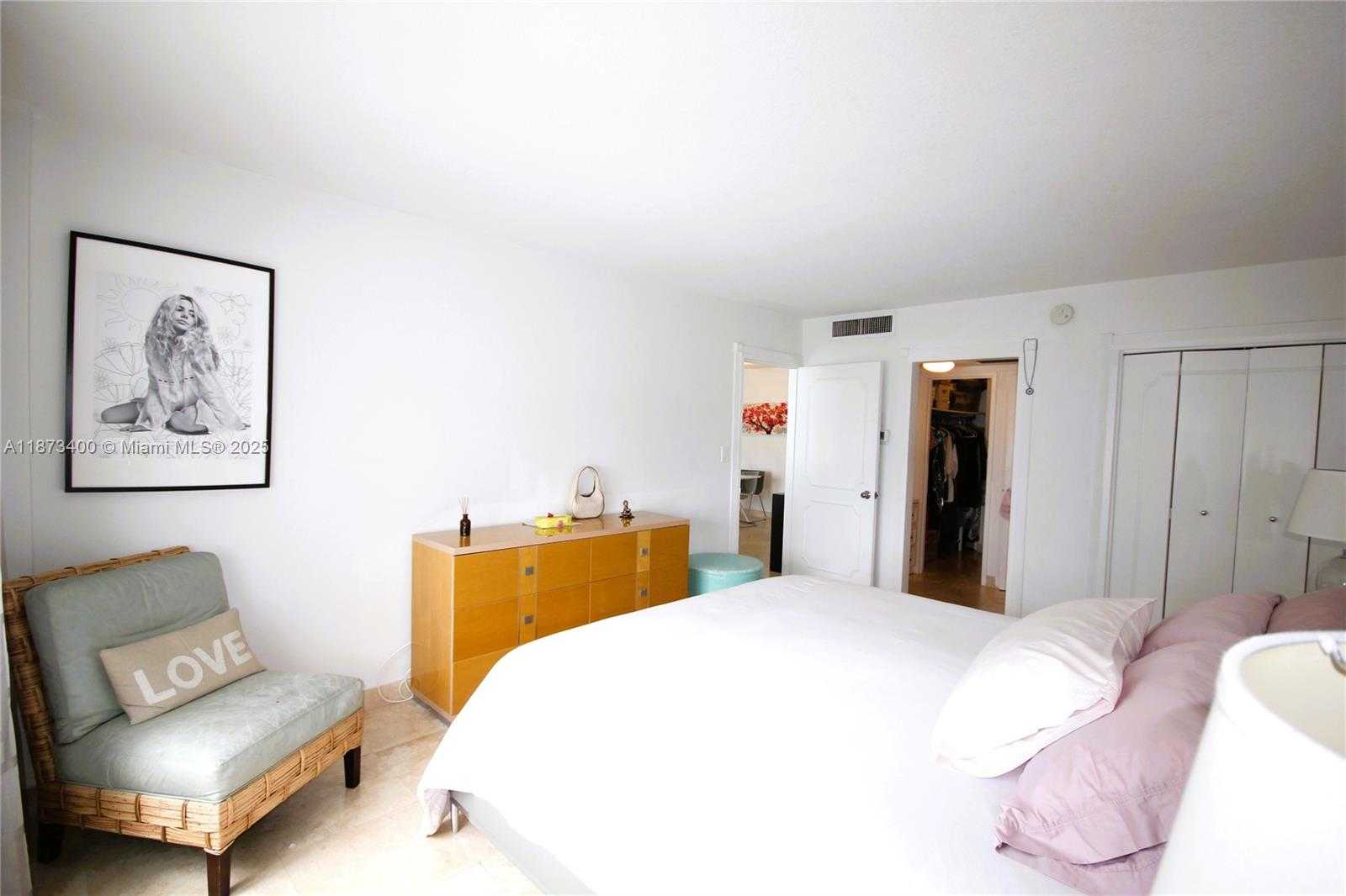 Small Image of 5151 COLLINS AVE #1226, Miami Beach Number 13