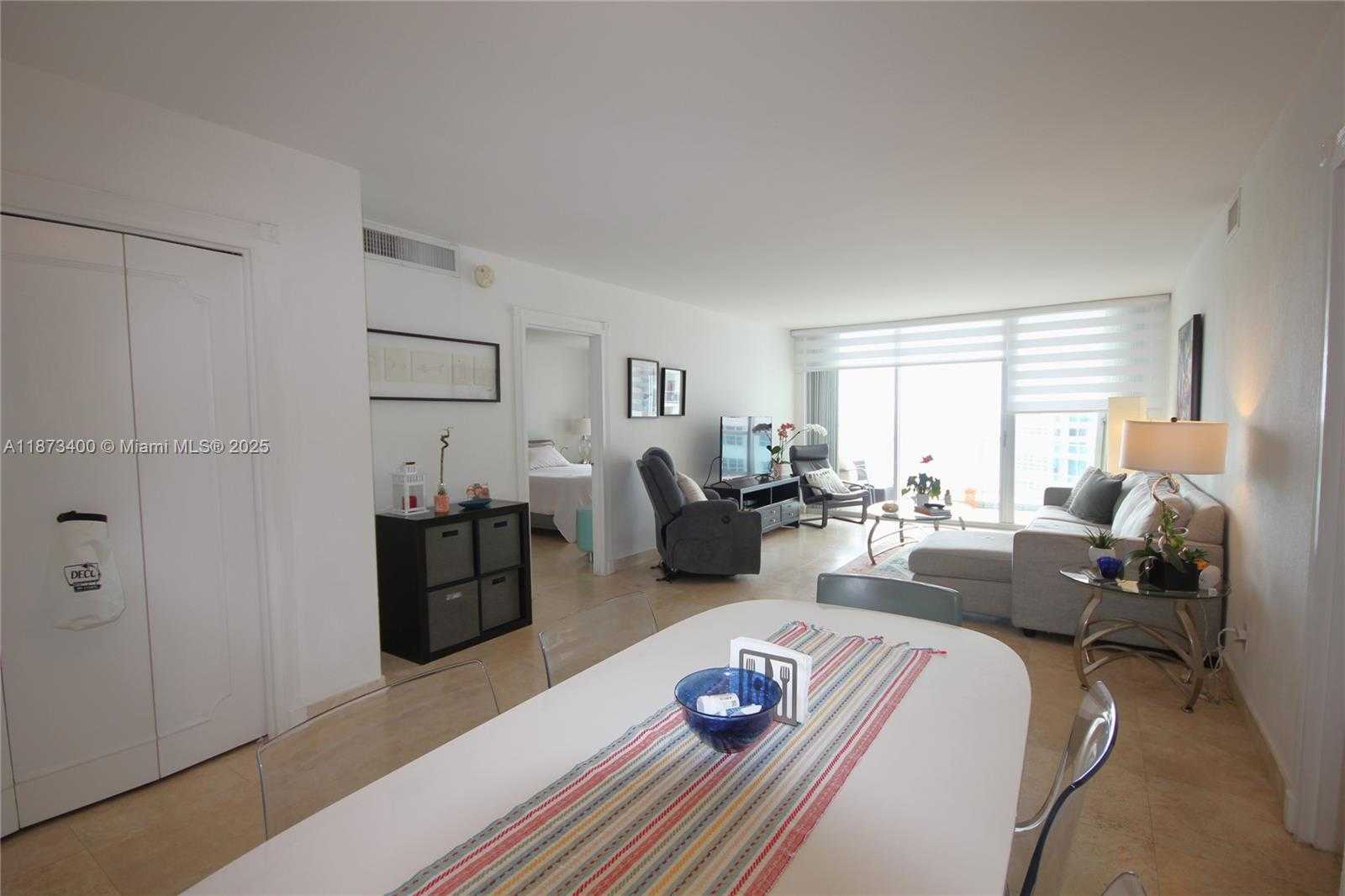 Small Image of 5151 COLLINS AVE #1226, Miami Beach Number 2