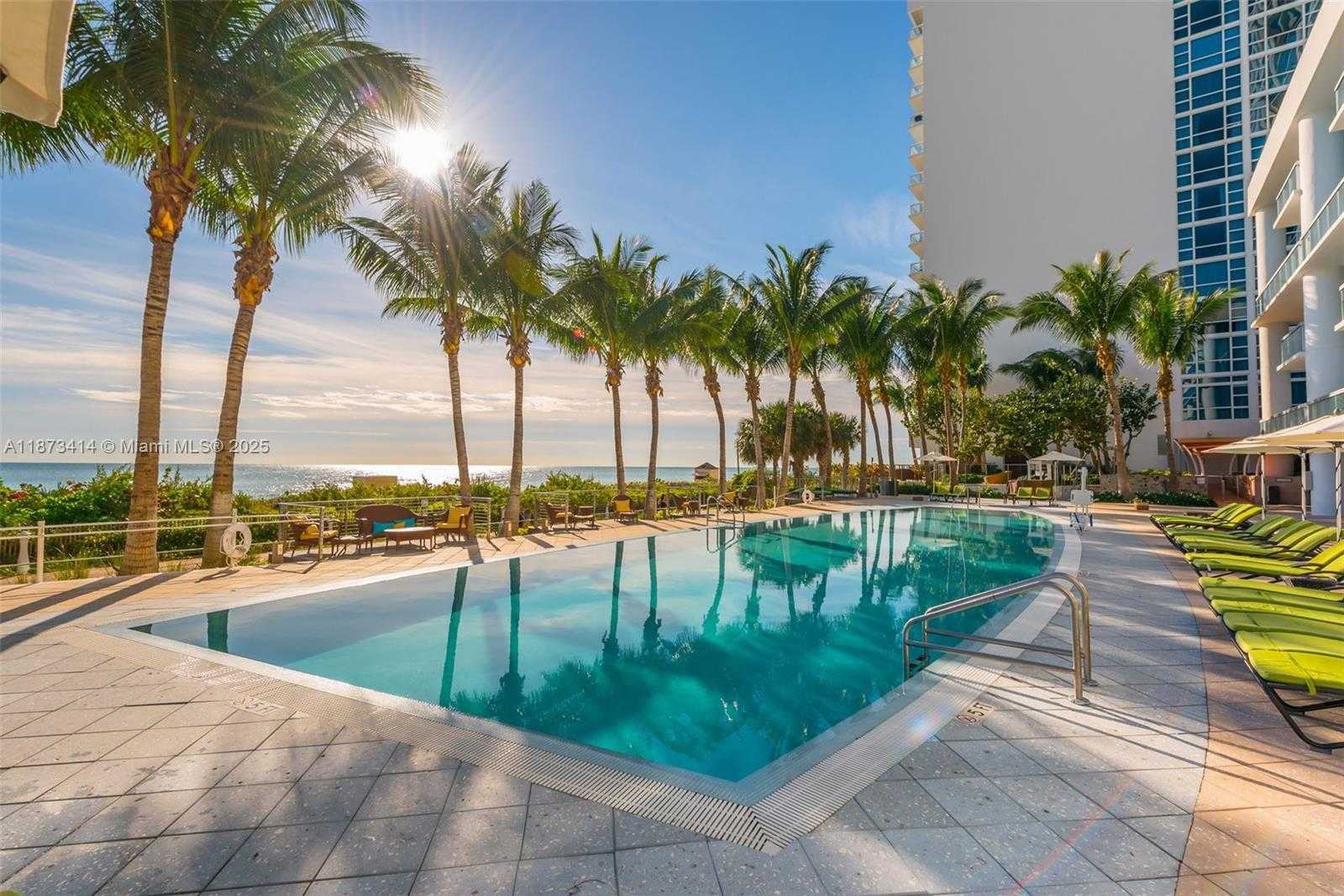 Small Image of 6801 COLLINS AVE #806, Miami Beach Number 8